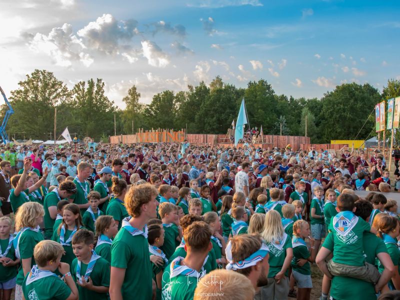 Nawaka 2026 feestelijk geopend: duizenden waterscouts maken Zeewolde tot hun thuis