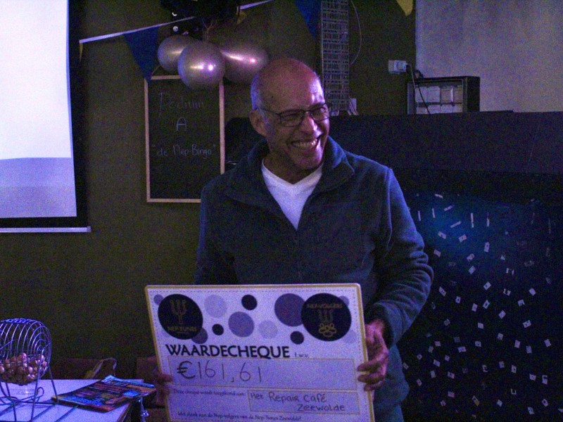 Nep-Tunes start jubileumjaar met geslaagd feest en steun voor goede doelen