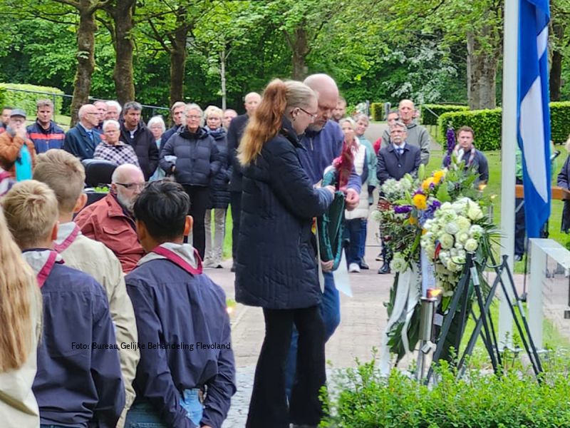 Roze driehoek bij herdenking 4 mei: eerbetoon aan vervolgde lhbti+’ers