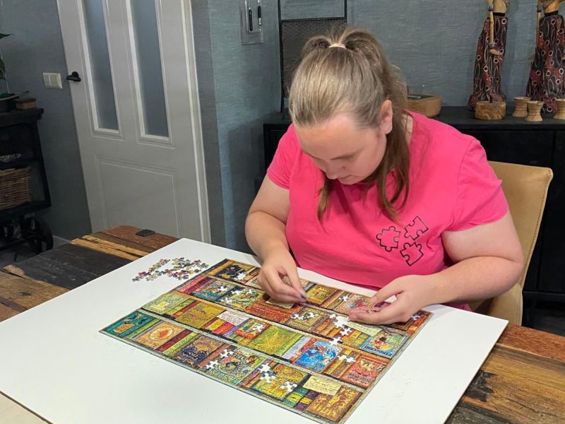 Van Disneypuzzels naar het NK: Saphira uit Zeewolde puzzelt op topsnelheid