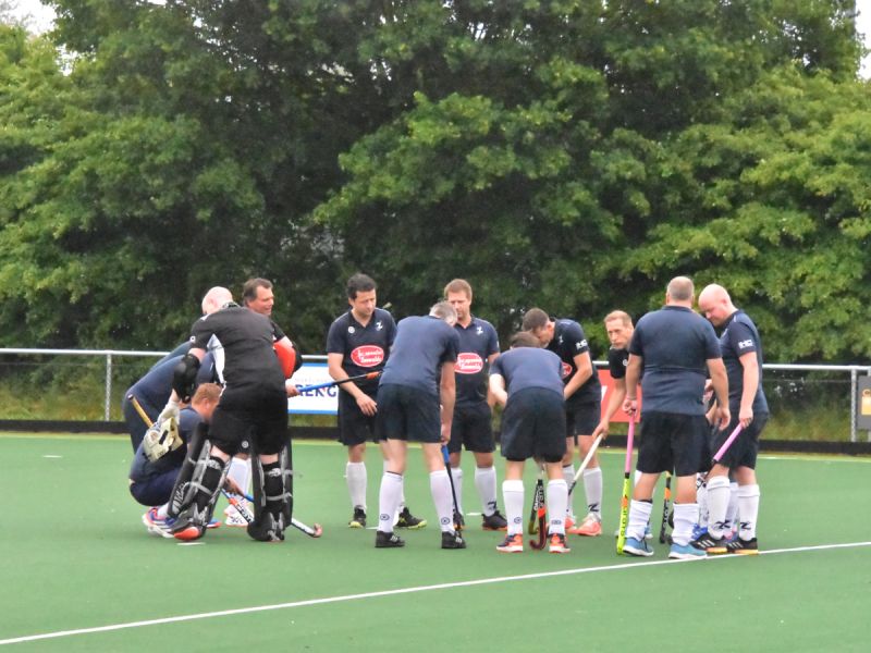 HC Zeewolde H30-1 grijpt naast kampioenschap