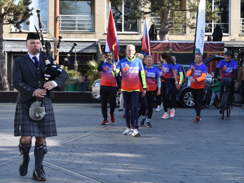 Zeewolde Atletiek haalt opnieuw vrijheidsvuur uit Wageningen
