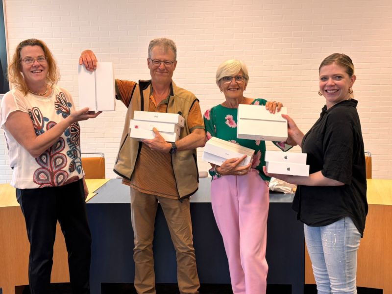 Gemeenteraad Zeewolde geeft gebruikte iPads tweede leven