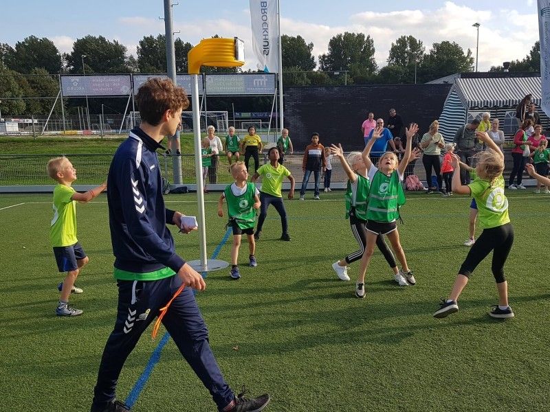Schoolkorfbaltoernooi voor groepen 4 en 5