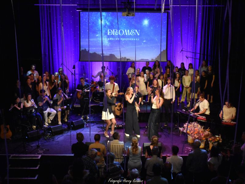 Nadine Rozendaal verrast publiek met persoonlijk afstudeerconcert