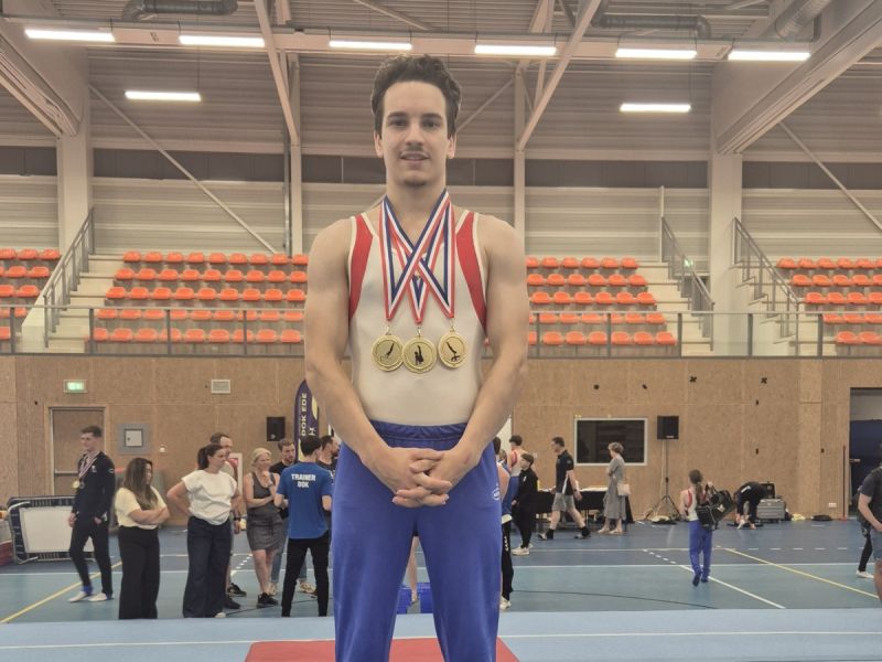 Drie keer goud voor turner Jonathan Porteous