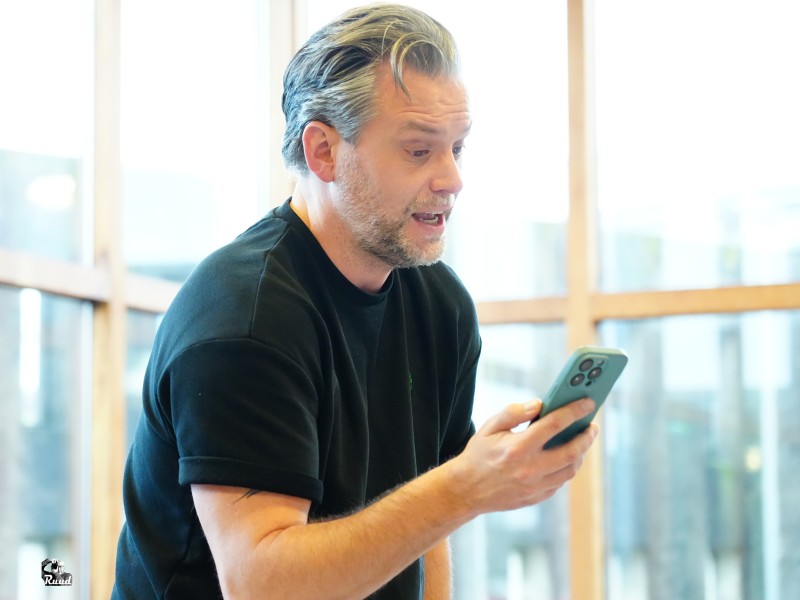 Schrijver Kevin Hassing hield de spanning erin