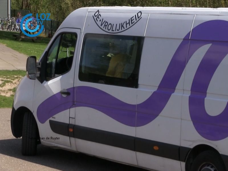 Stichting De Vrolijkheid start kunstactiviteiten op azc in Zeewolde (met video)