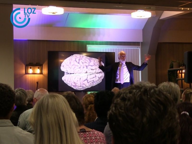 Prof. dr. Erik Scherder trekt volle zaal tijdens ondernemersevent in Zeewolde
