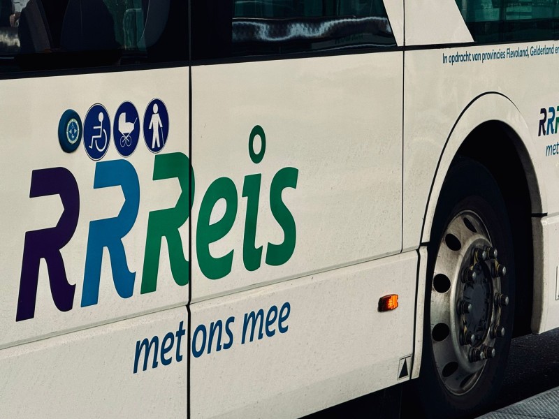 Foto van bus van RRReis