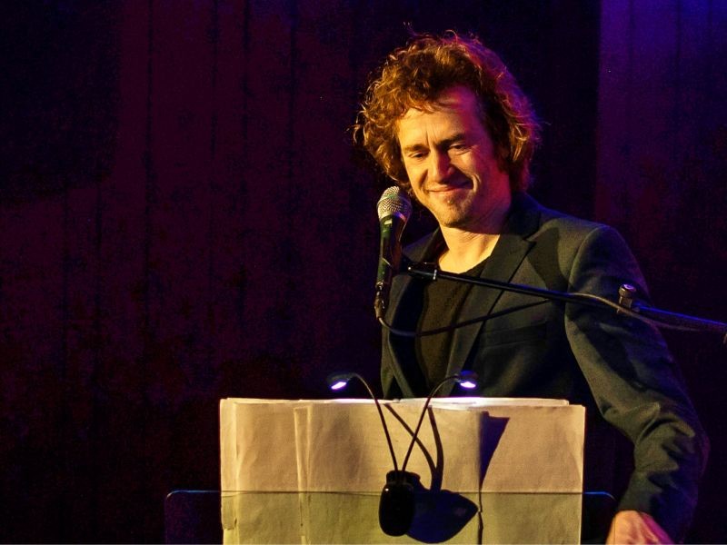 Zanger-pianist Roon Staal geeft Herfstconcert in Zeewolde