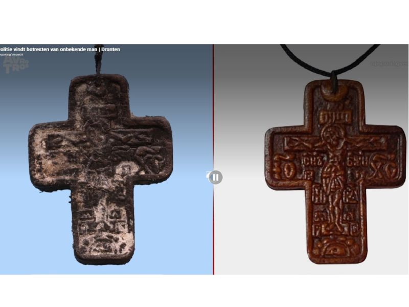 Links het gevonden kruisje, rechts een voorbeeld daarvan.