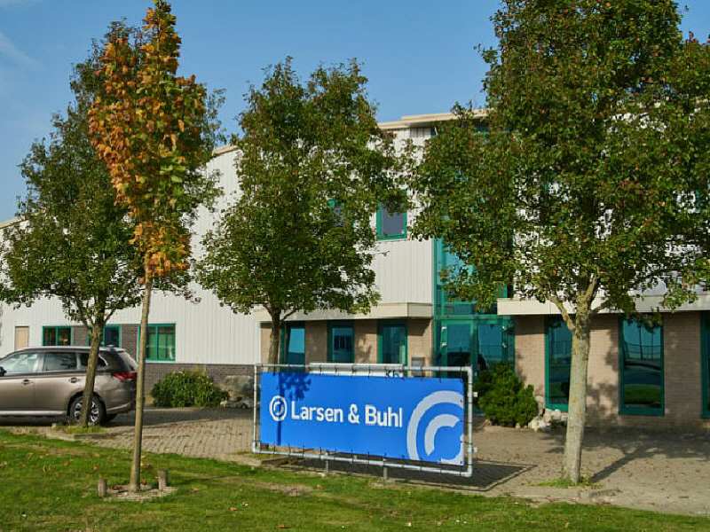 Weekend van de wetenschap, Larsen & Buhl