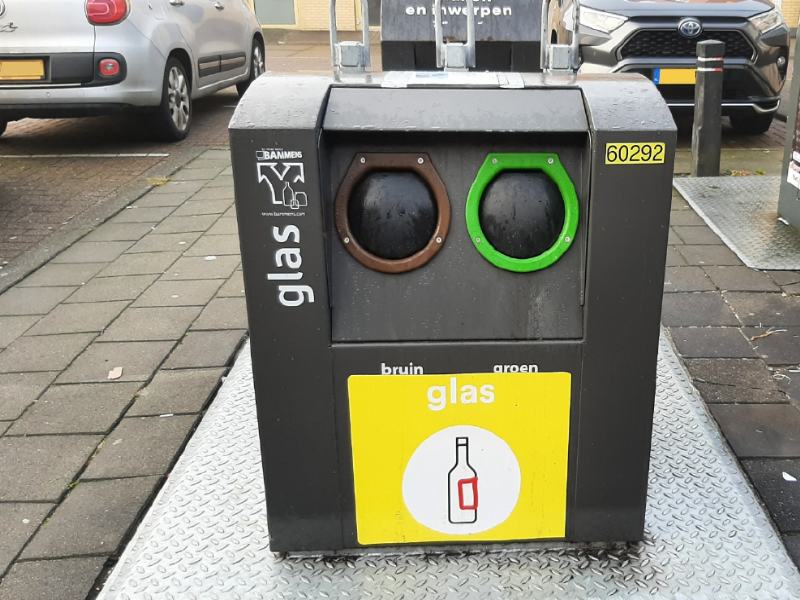 Gemeente moet haast maken met glascontainers