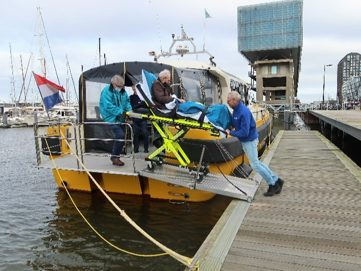Vaartocht voor bewoner Coloriet
