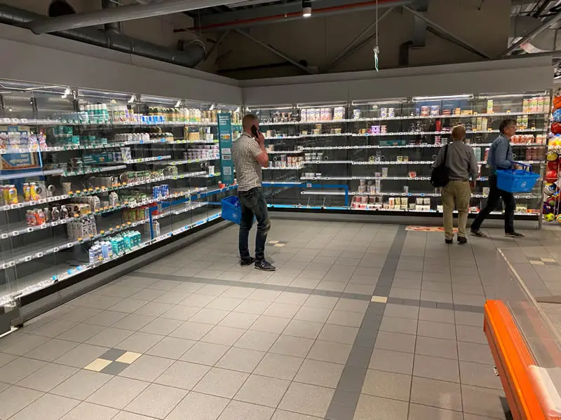 Lege schappen door boerenprotesten