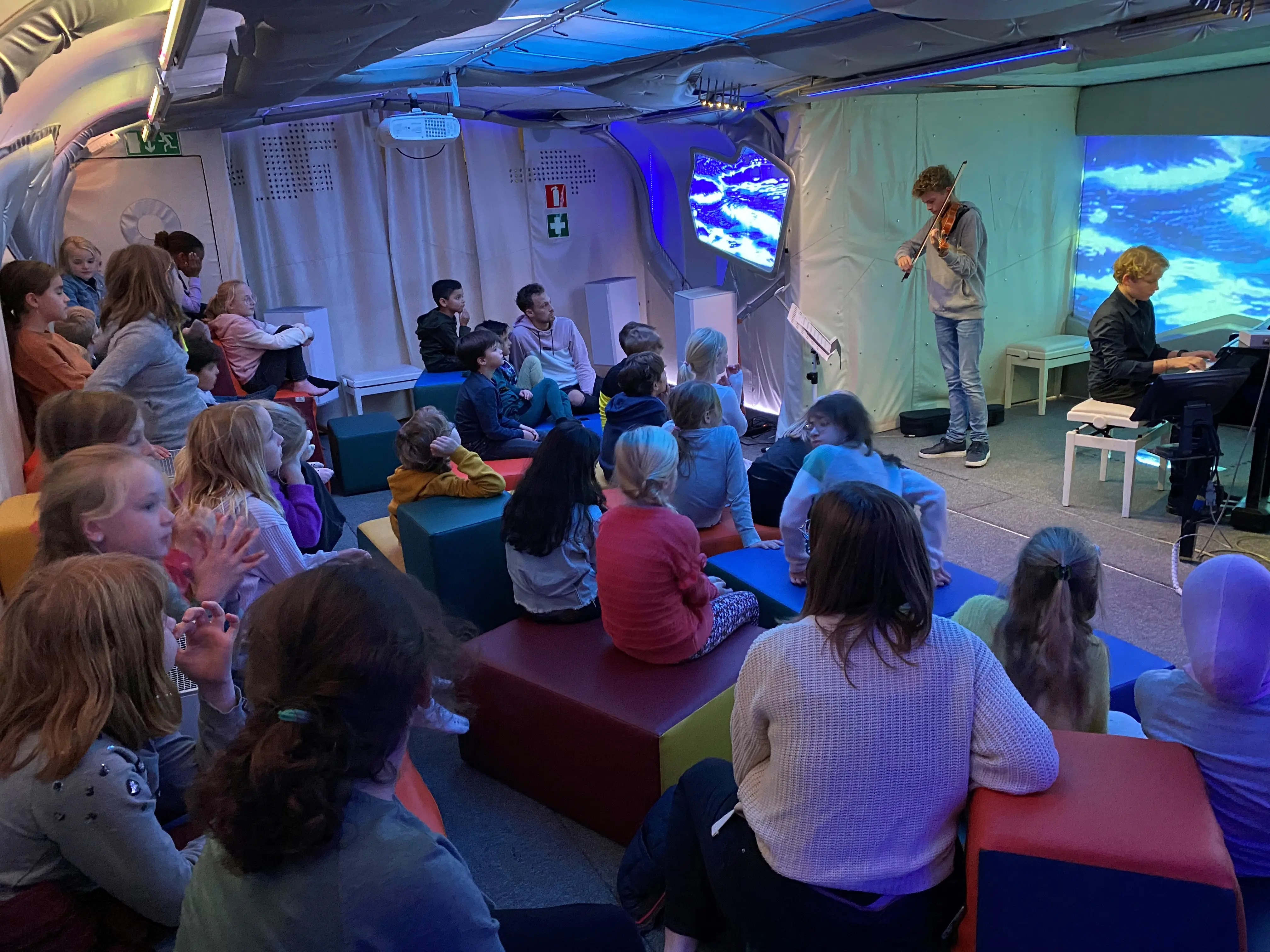 Ademloos luisteren in Rijdende Concertzaal