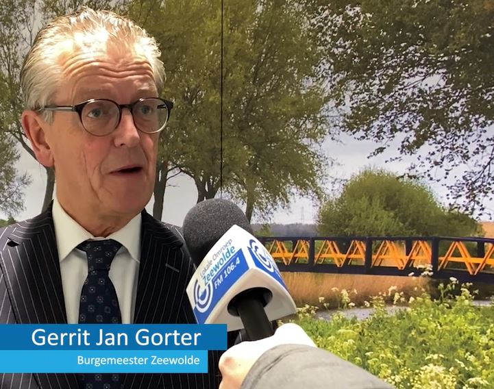 Burgemeester geeft jongeren 'vriendelijke waarschuwing'