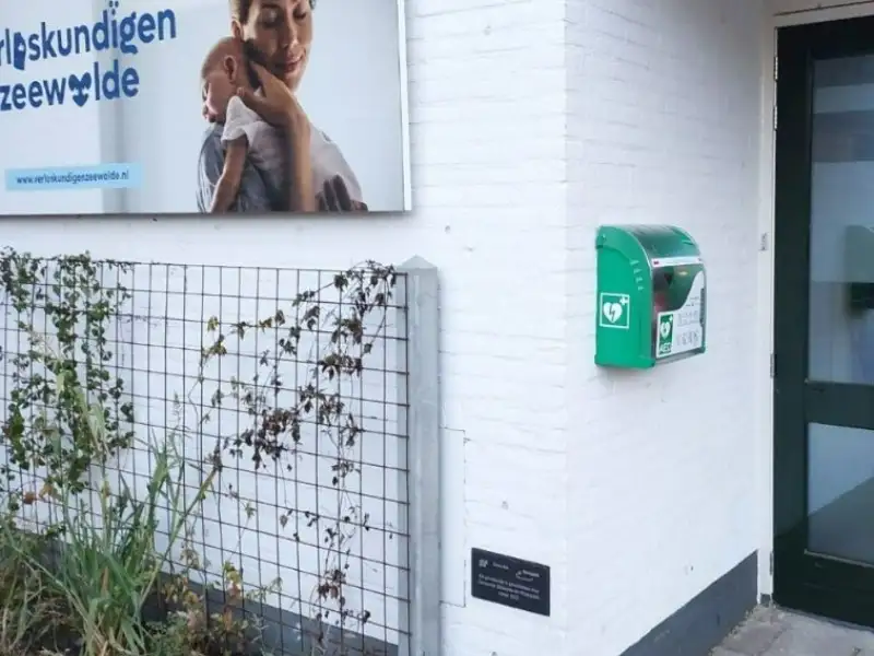 AED onherstelbaar beschadigd; crowdfunding groot succes