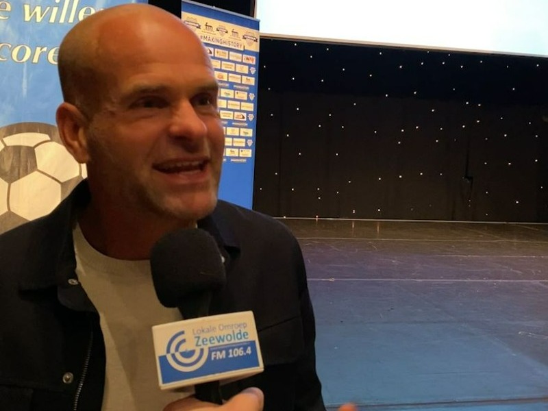 Motivator Erben Wennemars spreekt Zeewoldenaren toe