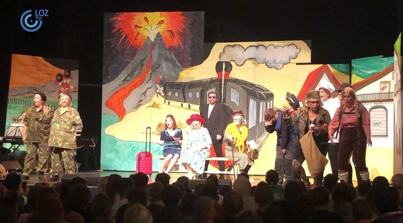 Ademloos genieten van schooltoneel