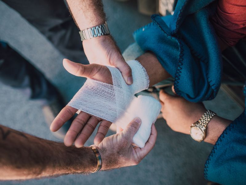 Training EHBO in FlevoMeer Bibliotheek Zeewolde voor anderstaligen