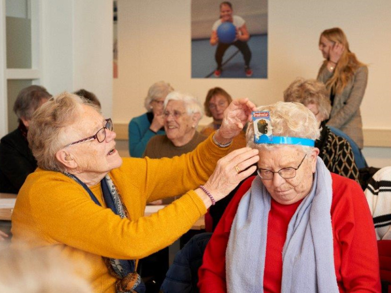 Eenzame ouderen in het zonnetje