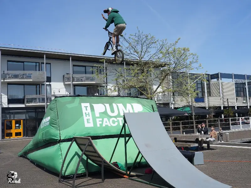 Pumptrackbaan op Raadhuisplein