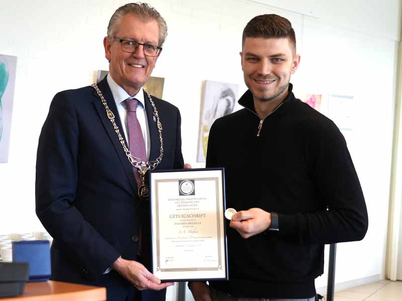 Dappere redder geëerd met zilveren medaille