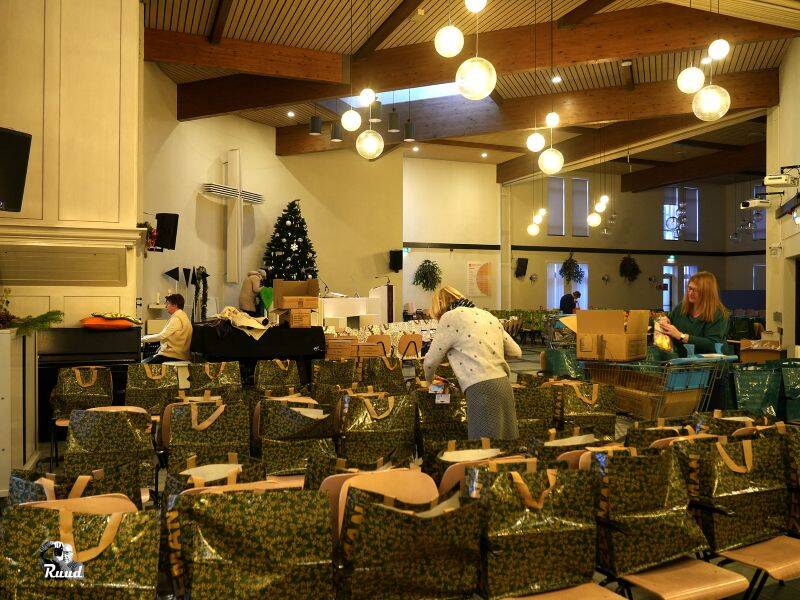 Adventskalender maar dan anders: Inwoners sparen voor kerstpakketten