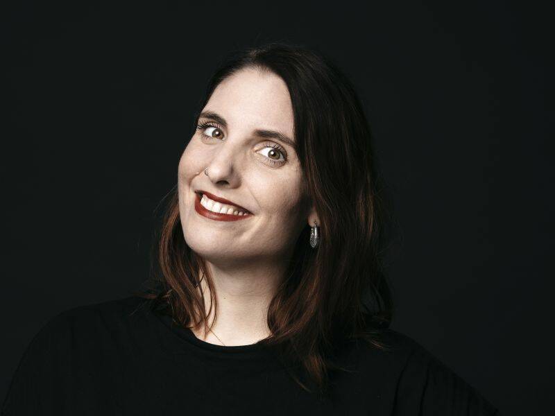 Martine Bakker: Van jeugd in Zeewolde naar eerste fictieboek