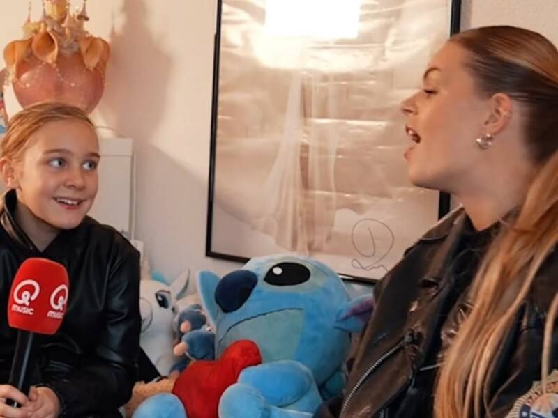 Davina Michelle verraste Celeste in Zeewolde op haar slaapkamer