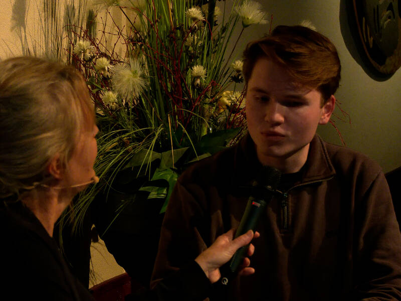 Jesse roos in gesprek met Anja over het thema wonen