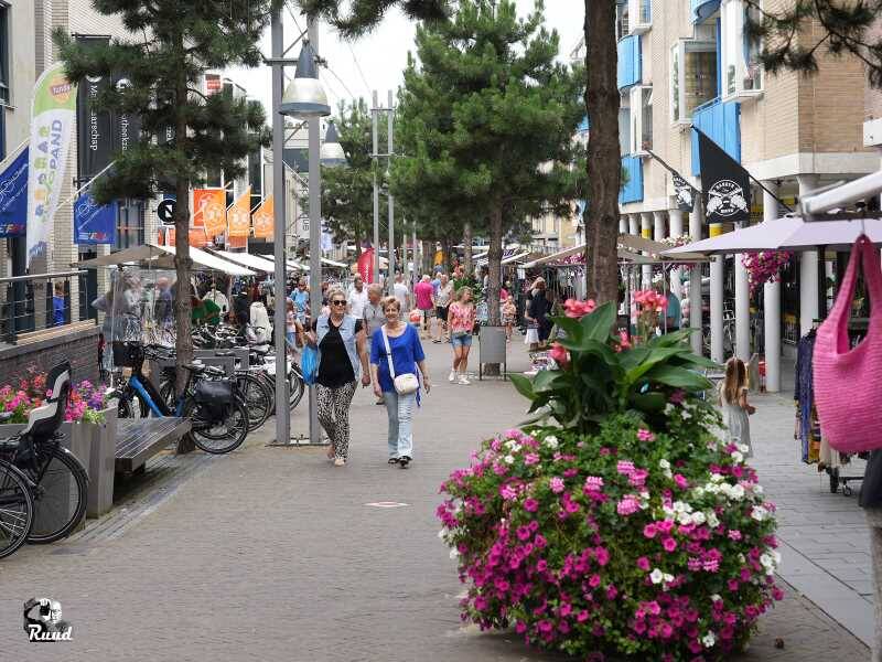 Vernieuwde opzet voor zomerbraderie Zeewolde: nu tot 19.00 uur en live muziek